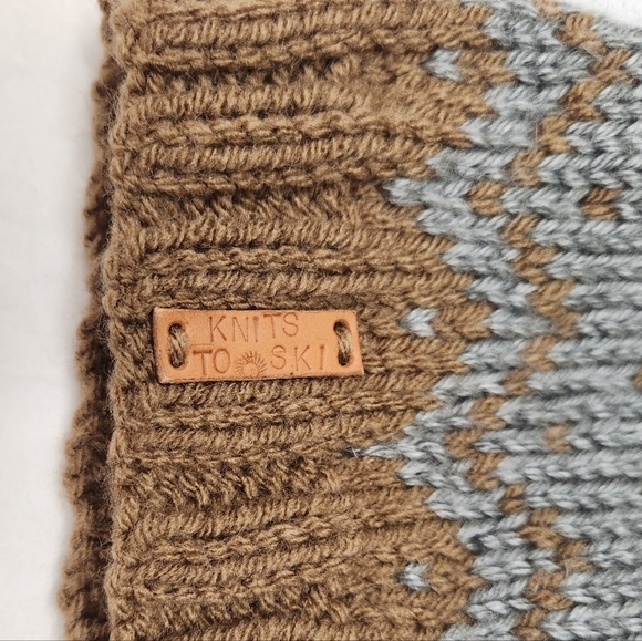 Handmade Wool Knit Toque Beanie - Picture 3 of 5